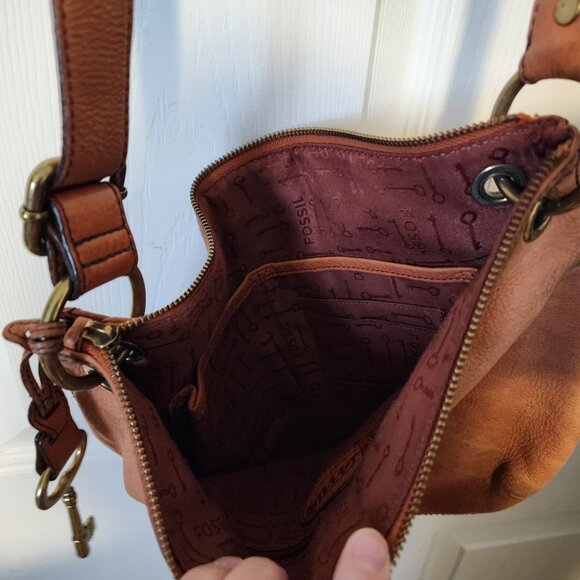 Fossil Leather crossbody bag in Saddle - Picture 4 of 9